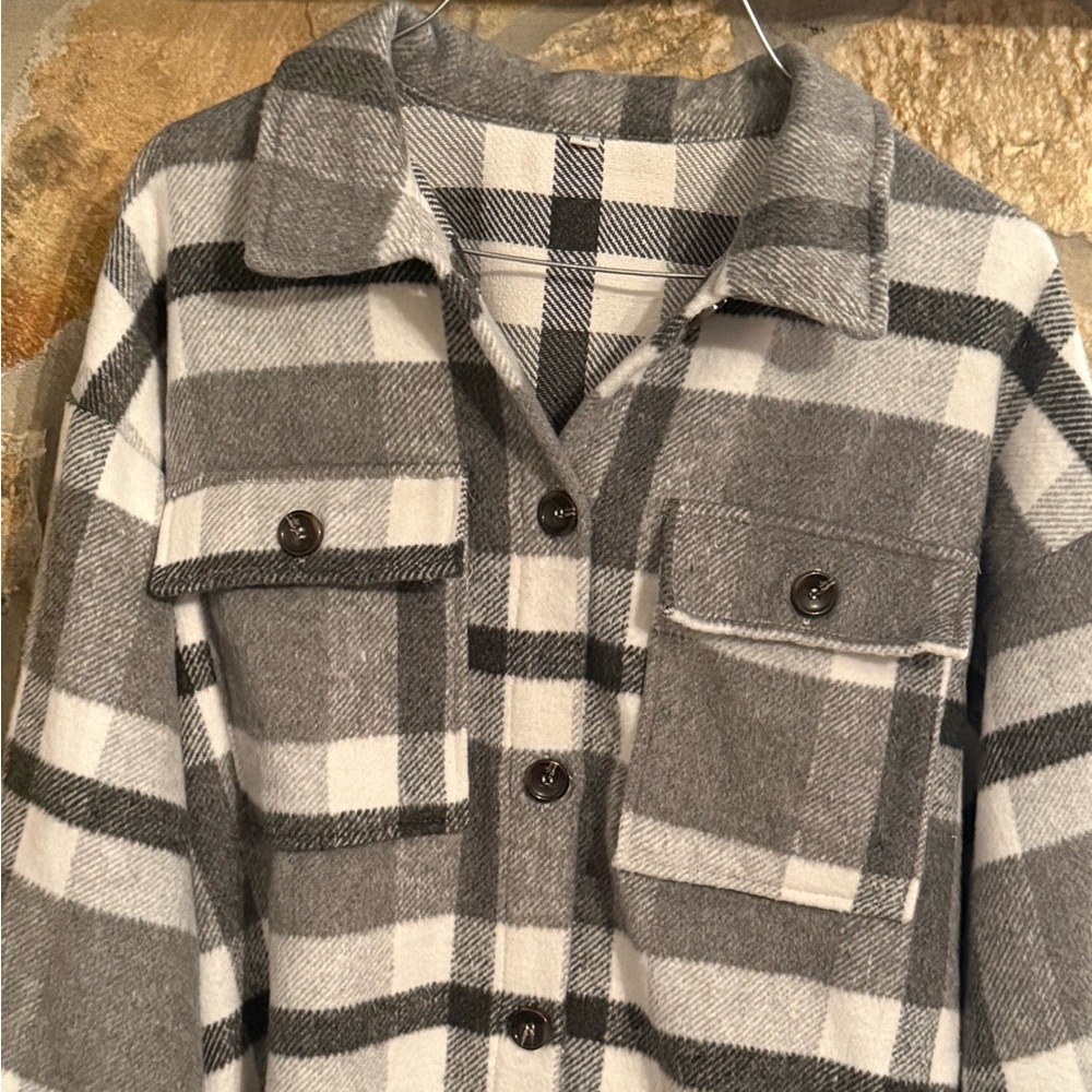Shacket - Picture 2 of 4